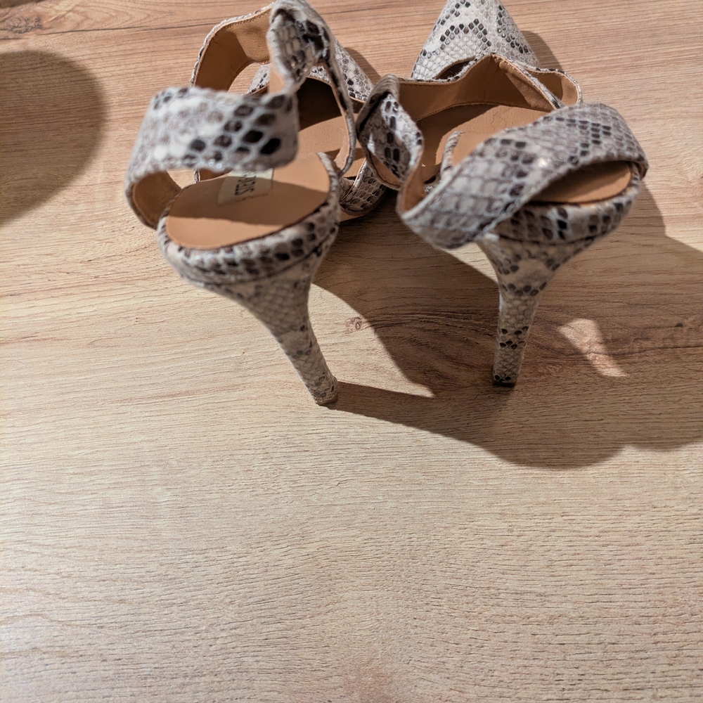 Steve Madden Women's Snakeskin Heels - Cream and Brown - Picture 10 of 10